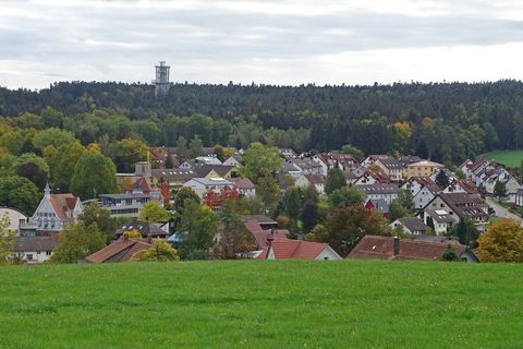 Ansicht Schömberg mit Aussichtsturm Himmelsglück