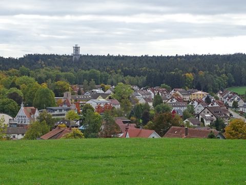 Ansicht Schömberg mit Aussichtsturm Himmelsglück